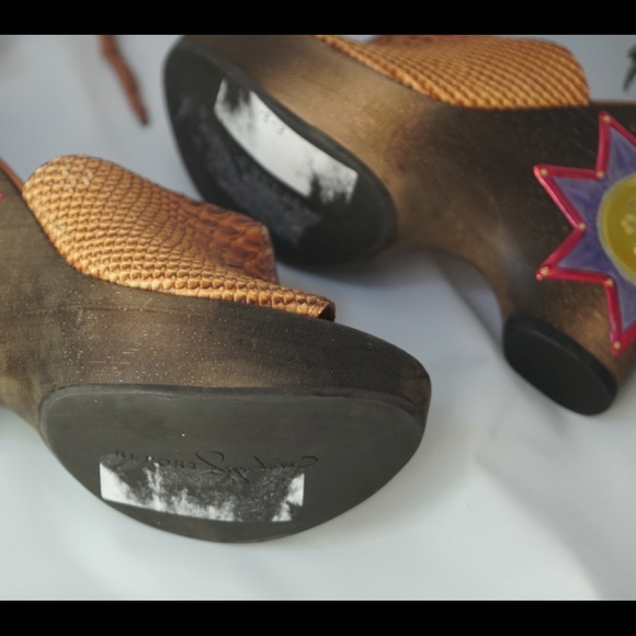 Report Signature Tan/Brown TORRO Mules/Slides 8M - Picture 8 of 8